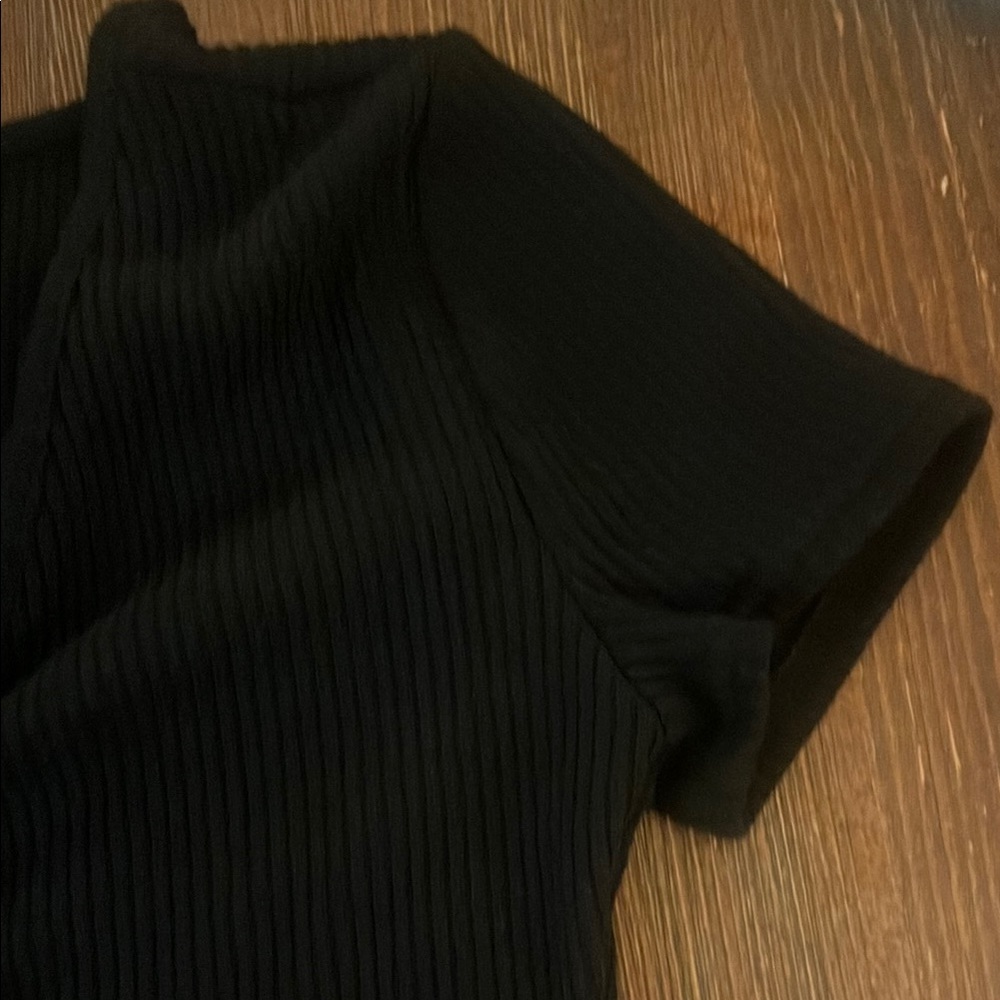Faux wrap crop top - Picture 6 of 8